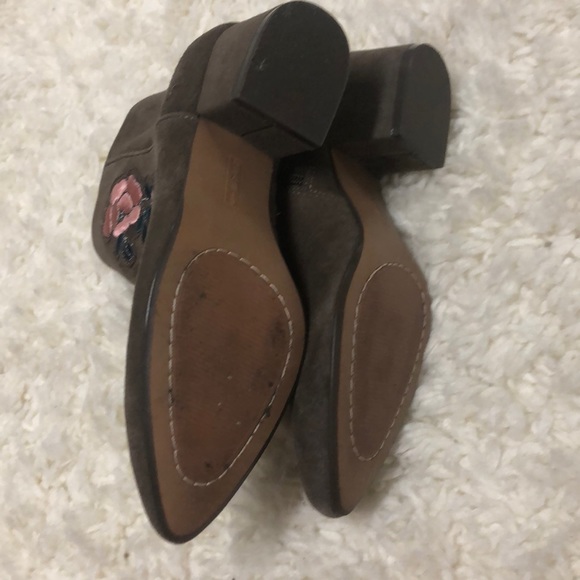 Steve Madden Leather Suede Embroidered Ankle Block Short Heel Ankle Bootie Boots - Picture 6 of 11